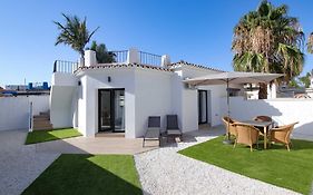 Linda Vista Beach Apartment